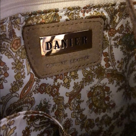 Danier suede purse - Picture 4 of 5